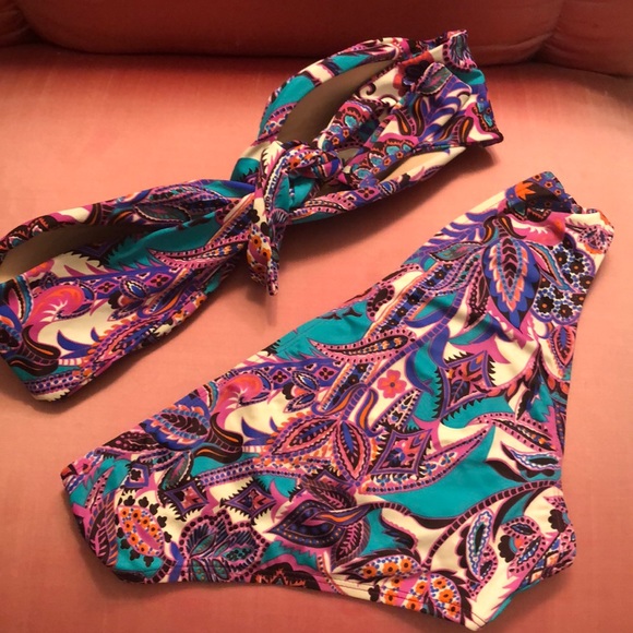 Multi colored lspace bikini - Picture 2 of 4